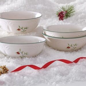 Elegant White Floral Bowls